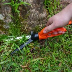 Rotating Grass Shears - Precision Gardening Made Easy - Kleva Range -Home Living Store 2