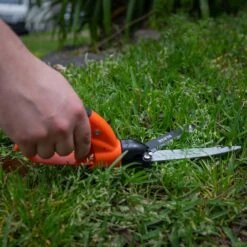 Rotating Grass Shears - Precision Gardening Made Easy - Kleva Range -Home Living Store 4