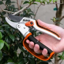 Kleva Precision Pruners - Auto-Rotating Ratchet Shears For All Garden Pruning - Kleva Range