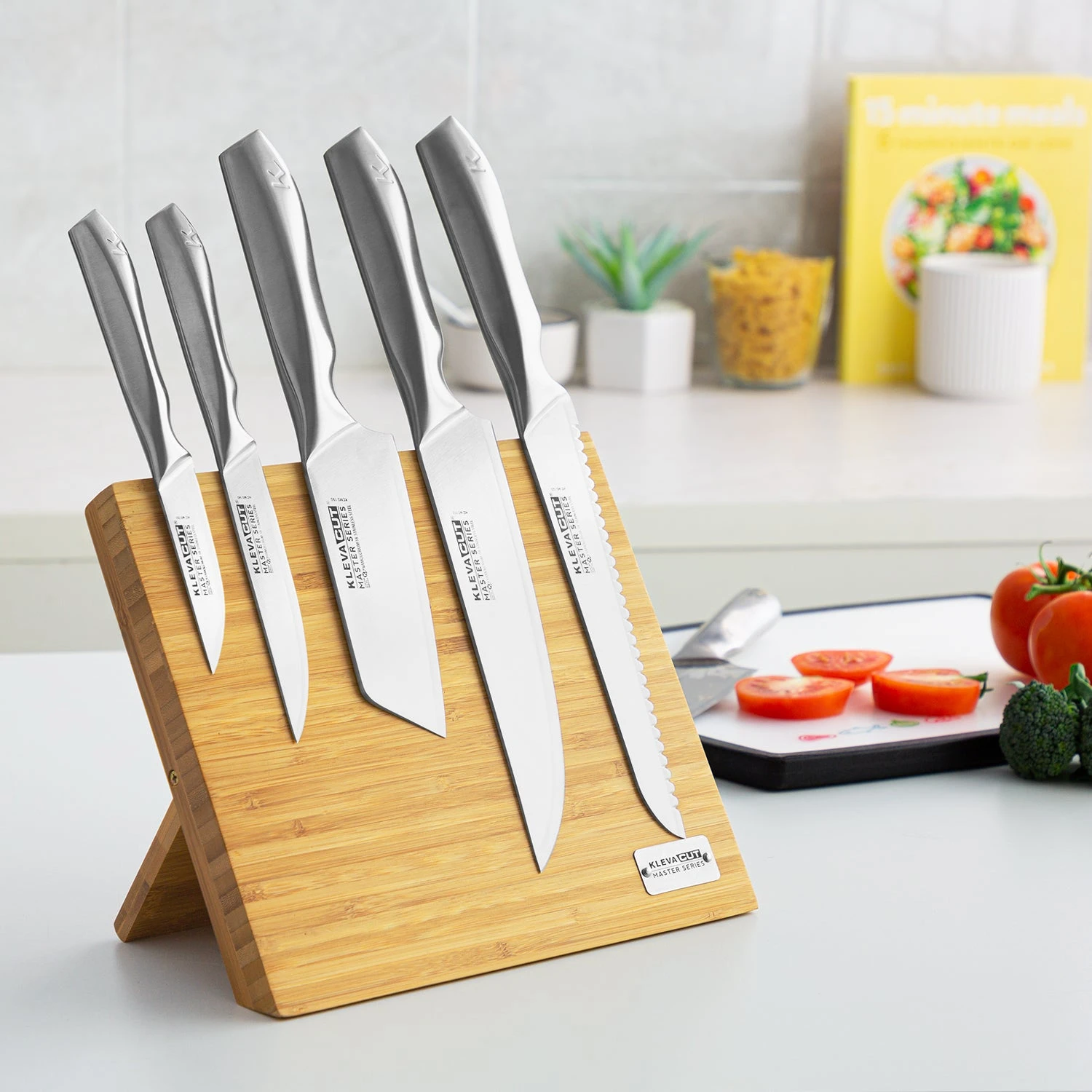 Kleva® Bamboo Magnetic Knife Block! Store Your Knifes Safely And Securely! - Kleva Range 5 Kleva® Bamboo Magnetic Knife Block! Store Your Knifes Safely And Securely! - Kleva Range - Image 3